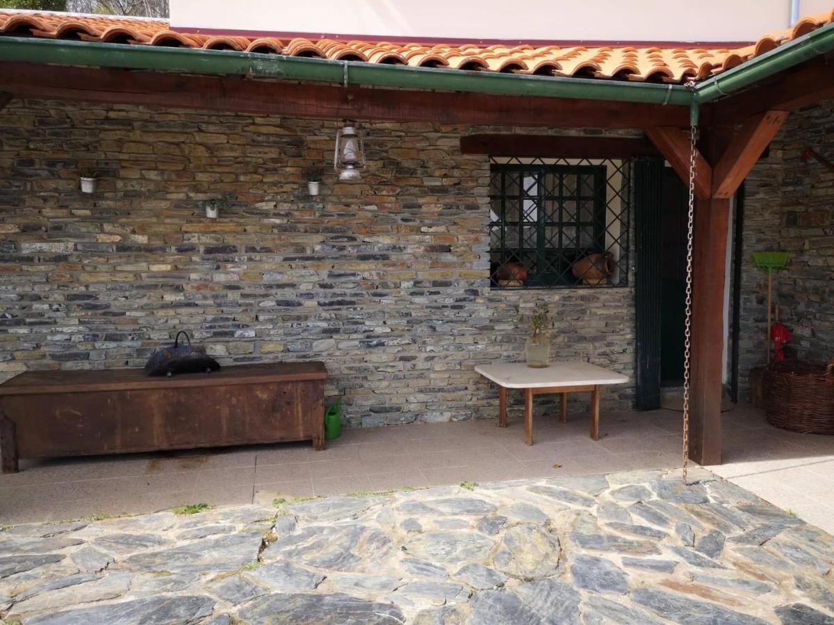 Alojamento Local Madre De Cima Vinhais Exterior foto